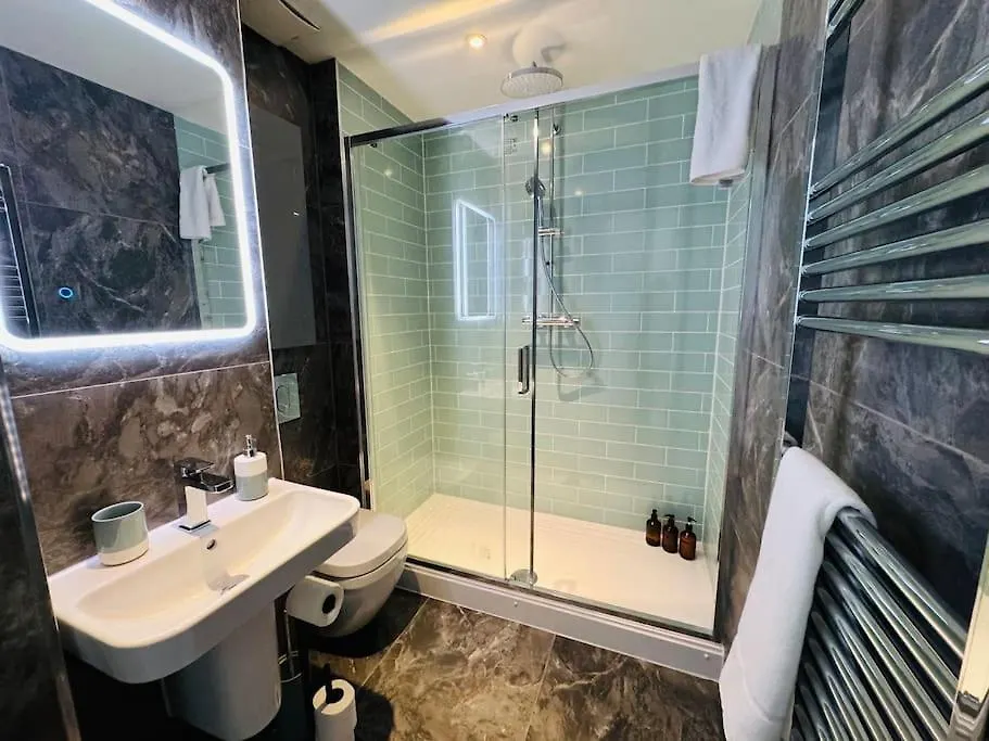 Skyline View Flat With Parking Apartment Bristol United Kingdom